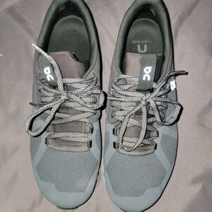 On Running Men's Gray and Black Athletic Shoes